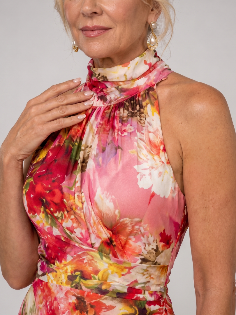Elisabetta | Sukienka maxi z dekoltem halter i kwiatowym nadrukiem - Eliza-Warszawa