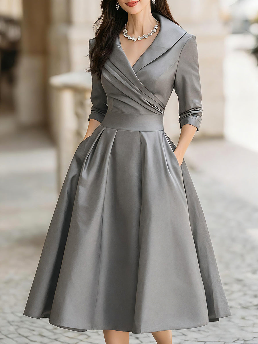 Emma | Elegancka rozkloszowana sukienka midi z kopertowym dekoltem dla gości weselnych - Eliza-Warszawa